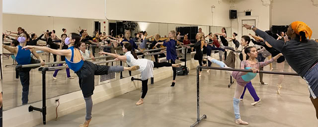 Noriko Hara teaching at Ballet Arts 